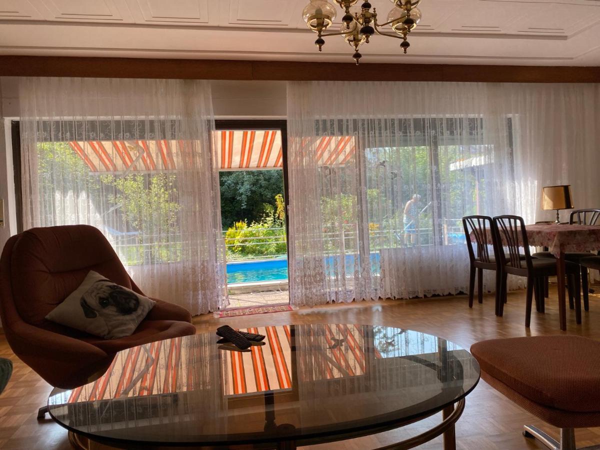 Ferienwohnung Mit Garten Pirmasens Exteriör bild